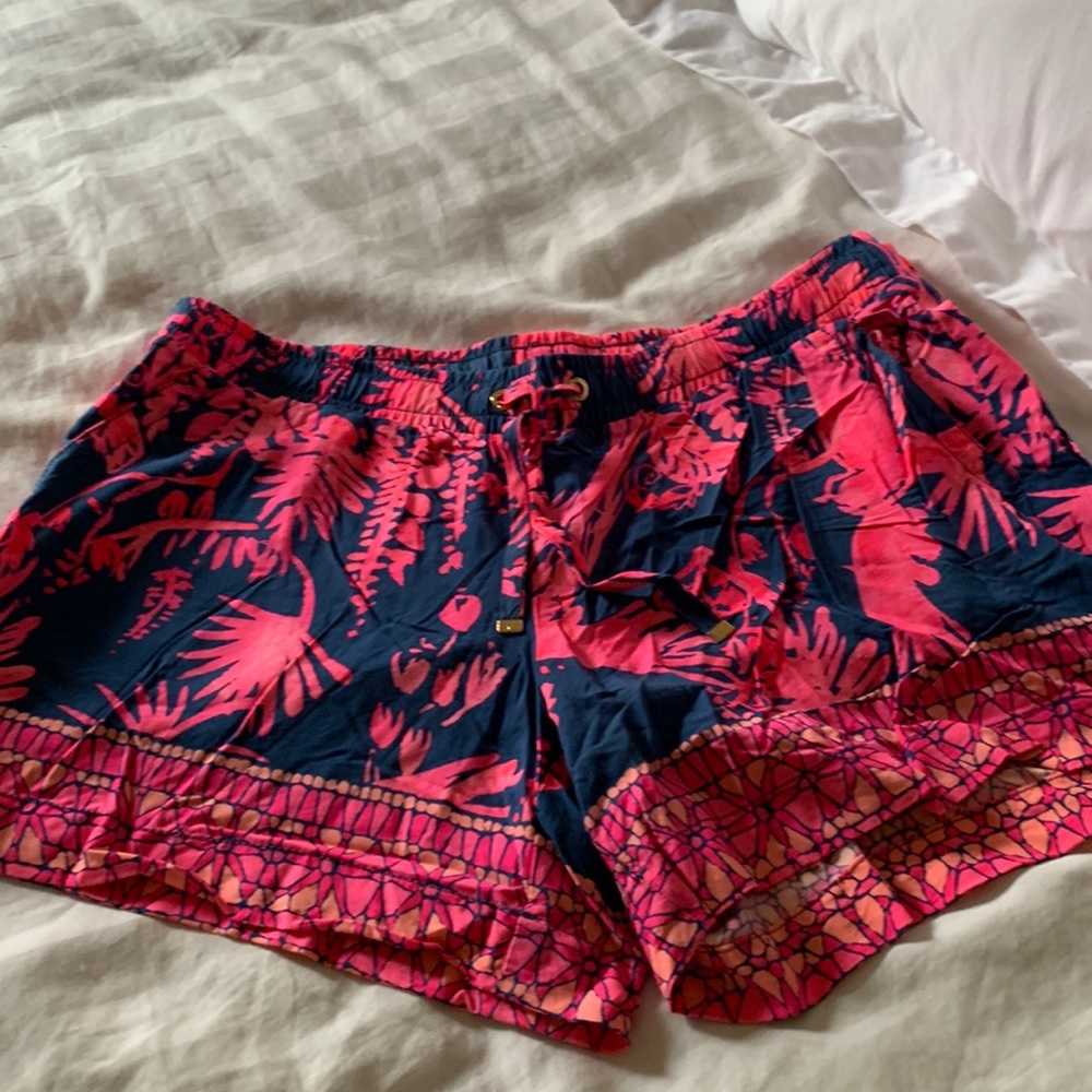 Lilly Pulitzer drawstring shorts!